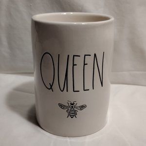 🌟 Rae Dunn || Queen Bee Candle